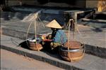 vietnamese street trader